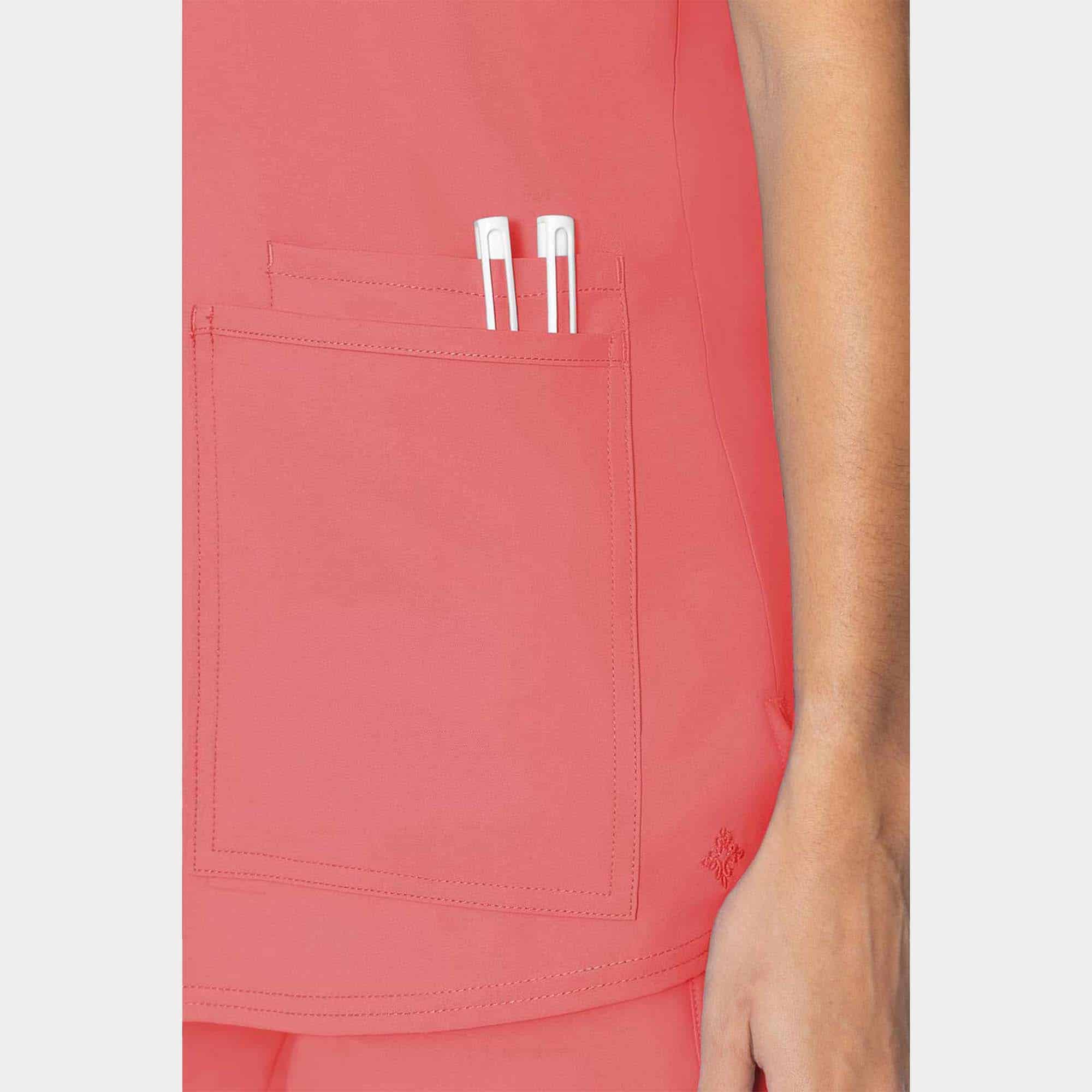 MC Insight 3 Pocket Top MC2411 CRAL Pocket Details
